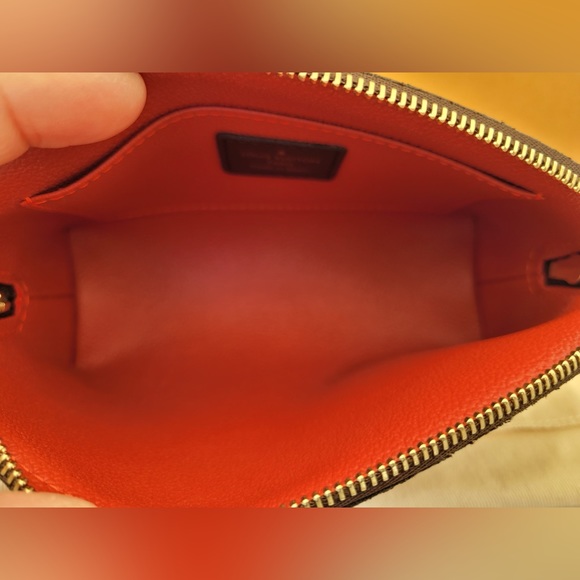 Cosmetic Pouch PM in DE - Picture 12 of 16